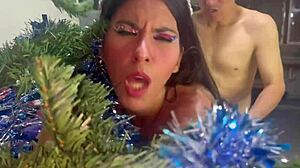 BUSTY STEPSISTER LETS SUCK PUSSY