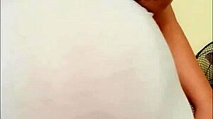 That pregnant arab girl with the big belly and milky boobs is so sexy