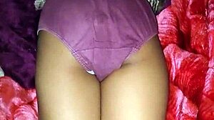 Indian bhabi full silhouette picture of pussy