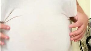 That pregnant arab girl with the big belly and milky boobs is so sexy