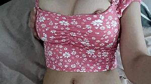 Rica colegiada sucking big cock and getting creampied!