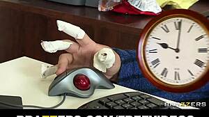 I am sexy Latina Veronica Rodriguez learning to squirt