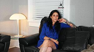 Jazmin Gets to Know Her Interview in Sexy Casting