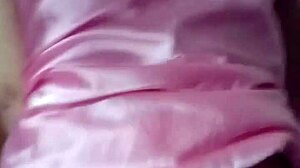 bokep indonesia di ajak mampir kerumah sama tetangga saat suaminya pergi mancing