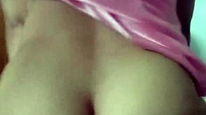 bokep indonesia di ajak mampir kerumah sama tetangga saat suaminya pergi mancing