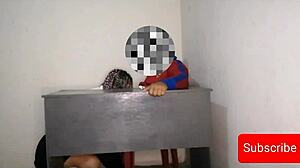 cámara graba a maestro y colegiada en la aula de clase colegiala mexicana se deja follar por el profesor por unas mejores calificaciones vídeo real