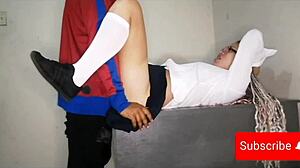 cámara graba a maestro y colegiada en la aula de clase colegiala mexicana se deja follar por el profesor por unas mejores calificaciones vídeo real