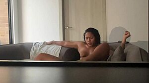 My Pussy Squirts While He Licks It!