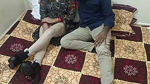 Indian Desi Hindi Pussy Licking and Hard Fucking Clip