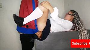 cámara graba a maestro y colegiada en la aula de clase colegiala mexicana se deja follar por el profesor por unas mejores calificaciones vídeo real