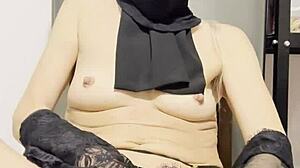 Wow! Arab Babe In Lingerie Hits Intense Dildo Orgasm With Oil