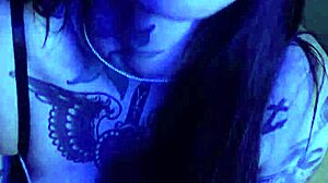 i love this brazilian tattooed woman's big ass