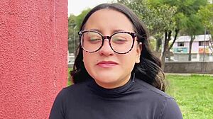 me follé a mi vecina culona mientras esposo trabajaba