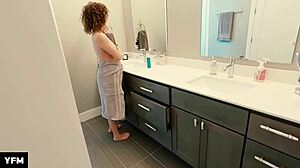 Learning anatomy through interactive instruction with diagrams and explanations. 📚