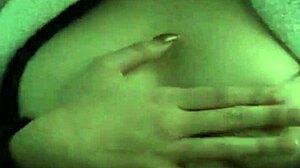 Vietnam girl shows tits