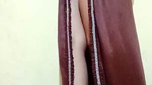 Shilpa Bhabhi's Voluptuous Body Beckons With Desire