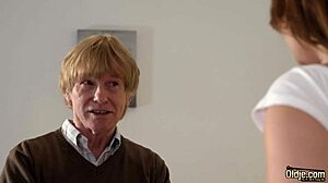 uhh i’m so hot givin perfect blowjob to grandpa… lemme swallow his cumshot