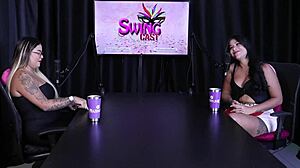 ग्लैमर बेब लिंगरी में आउटडोर डॉमिनेशन झेल रही।