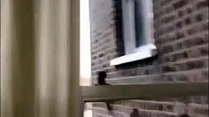 ब्रिटिश रंडी लंदन घर में गांड फ्लैश कर रही