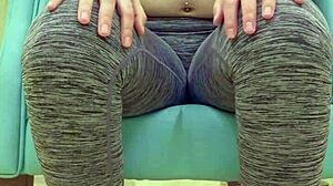 Teen babe teases her sugar daddy in leggings.