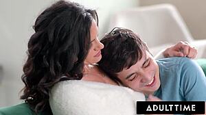 हे, मुझे पेनी बार्बर जैसे उसके स्टेपसन रॉ चोदो?