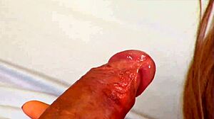 भूखी ब्लॉन्ड टीन 18+ लड़के पर और ज्यादा के लिए हार्ड जाती है