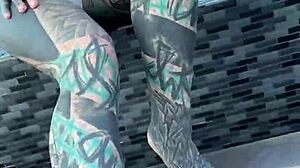 Is there someone who can bring me back to this pool over the roofs of Pattaya?