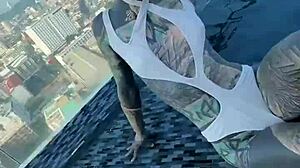 Is there someone who can bring me back to this pool over the roofs of Pattaya?