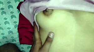 देसी विलेज गर्ल बॉयफ्रेंड से हार्ड पाउंड होती है