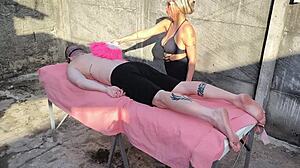 Massagem Ao Ar Livre Bora With Wet Milf Pussy Play