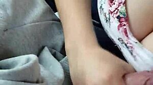 My girlfriend gives me a hand until I cum