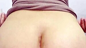 My girlfriend’s curvy ass bounces in rough first-time ride