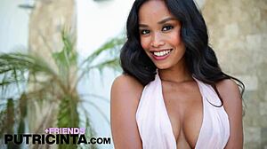 Putri Cinta Exposes Her Gorgeous Tanned Body!