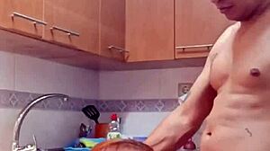 la mejor cogida con mi madrastra en la cocina