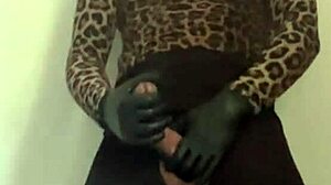 Me Veja Foder Uma Fruta Mamão Pela Primeira Vez Gostei