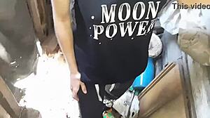 Neighbor's flower gift sparks passionate cunnilingus and orgasm