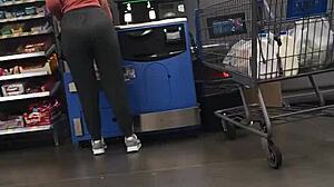 nice ass in spandex 😍