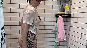 dickflash bathroom adventure part 1