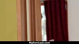 Fucked at the same time using every part of my 18+ body in myfamlust