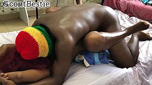 Muscular Amateur Fucks Petite Black Babe in Homemade Quickie