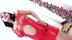 Kimmy Lee Unwraps Huge Cock POV Blowjob Deepthroat Facefuck And Cum Swallow!