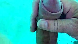 I jerk off in the pool 3!