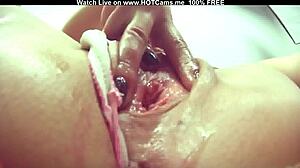 I love fingering my wet juicy pussy on webcam for you