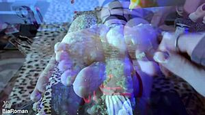 im warming up your soles with licks