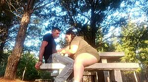 Conozco A Una Chica En El Parque Me Saca La Polla Y Se Pone A Chuparmela Termino Follandola Y Me Corro Dentro