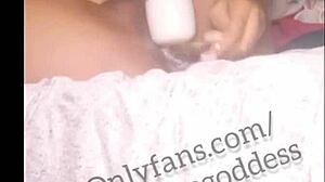 Sexy thot dildos and squirts!