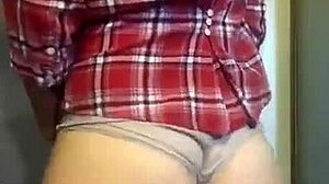 I’m obsessed with this sexy petite milf teasing with her plump ass