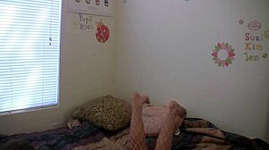 Jenny Welch gets her pantyhose ripped and enjoys a relaxing massage