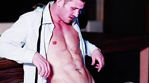 Night Crawlers Soft - Legendary Fuck Stories SC4 With Huge Ass Babe