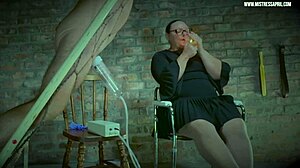 mistress april's bed setup for slave electro torment